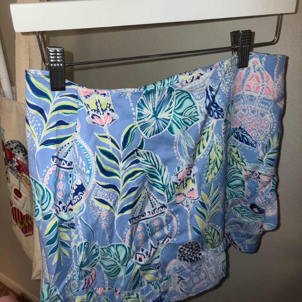 Lilly Pulitzer Blue and Green Leaf Print Skort